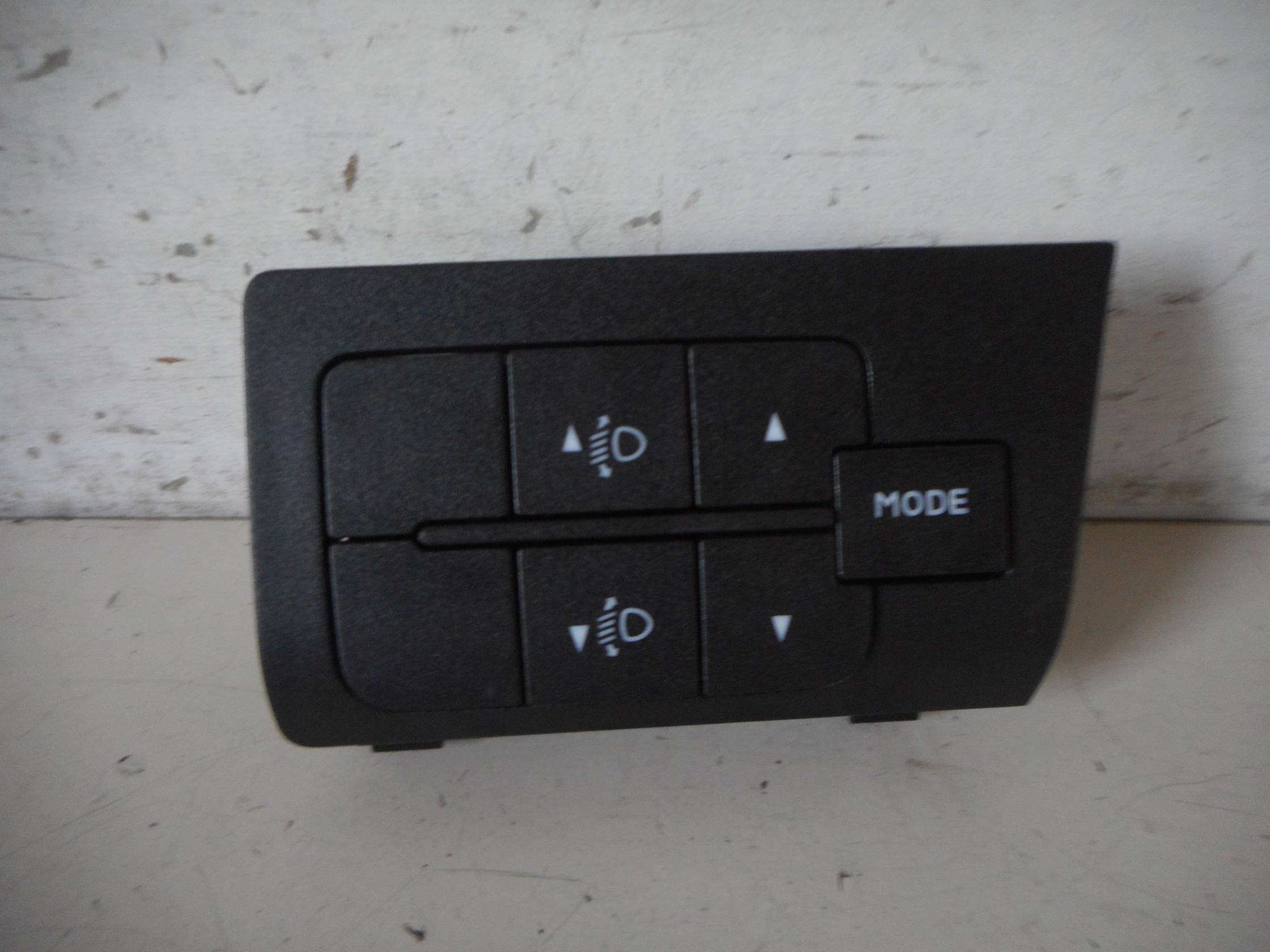 Interruttore blocco comando luci